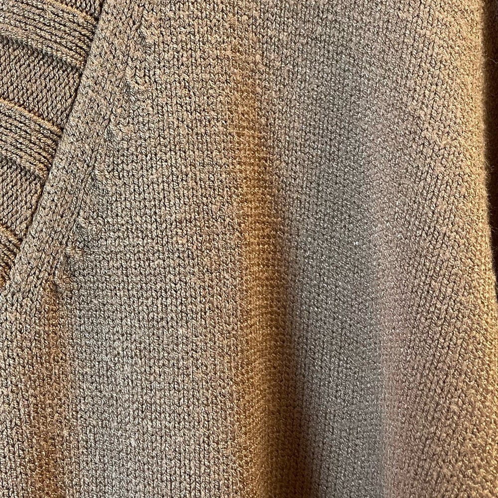 Banna Republic Caramel Sweater Women’s Size XL - Picture 7 of 8
